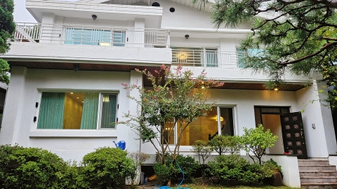 Yeonhui-dong Single House