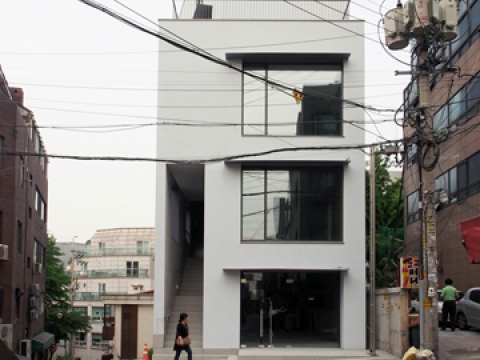 Sinsa-dong Efficency Apartment