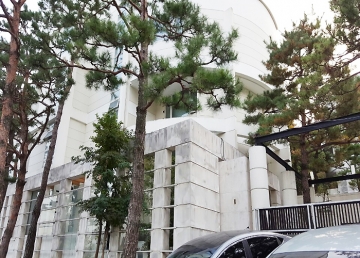 Seongbuk-dong Villa
