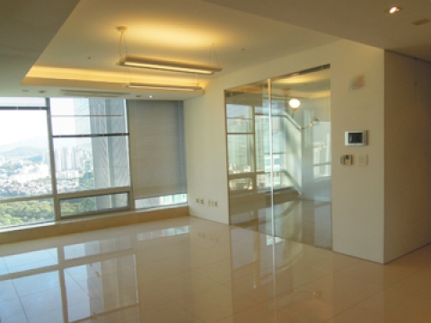 Yeouido-dong Apartment (High-Rise)