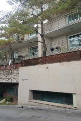 Dongbinggo-dong Villa