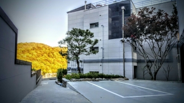 Pyeongchang-dong Villa
