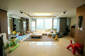 Gongdeok-dong Efficency Apartment