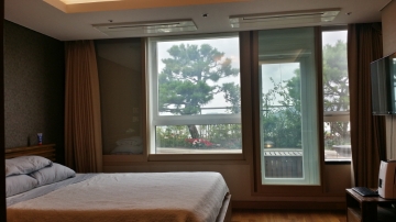 Gongdeok-dong Efficency Apartment