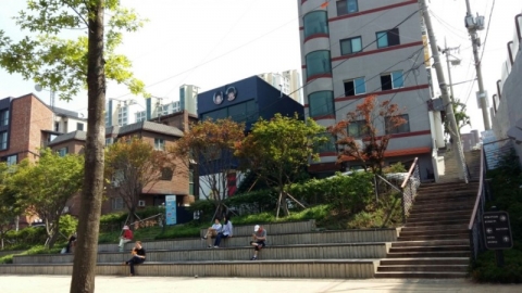 Donggyo-dong Villa